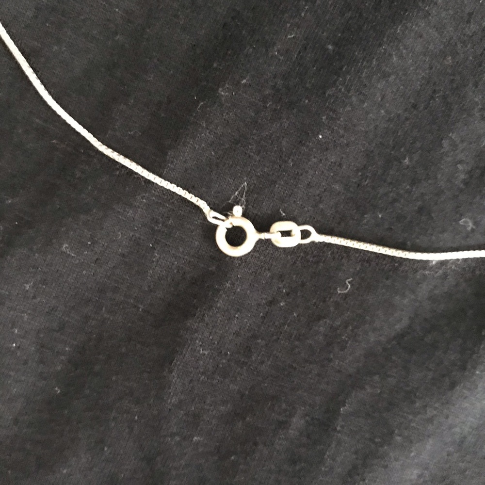 Beautiful 925 Sterling Silver Rose Necklace - Picture 4 of 4